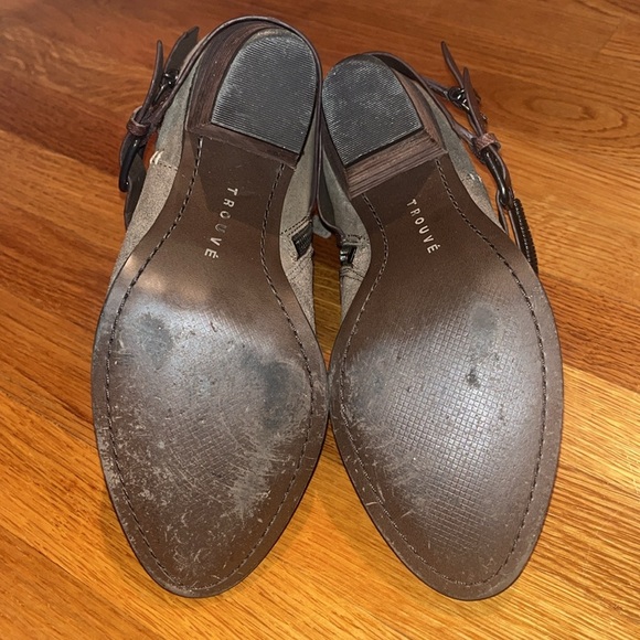 Trouve leather grunge style leather booties size 8 w/ metal & leather straps - Picture 4 of 9